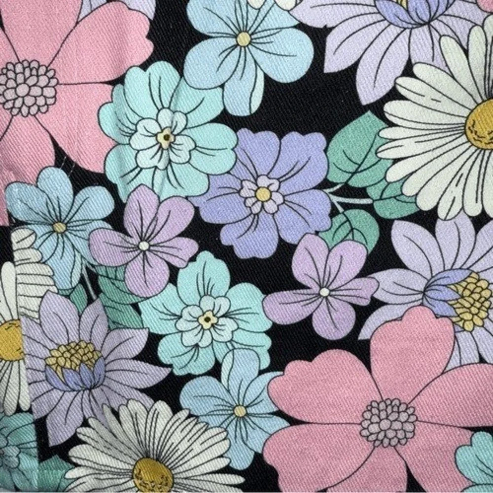 Storia vibrant floral